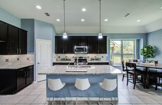 Foto del edificio - 17622 Quiet Shores Dr