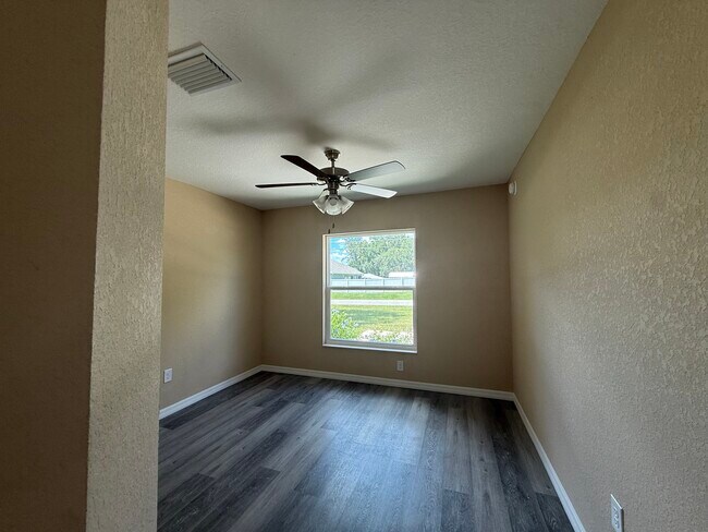 Foto del edificio - 10128 SE 138th Place Rd