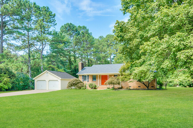 Building Photo - 10612 Chelsea Dr