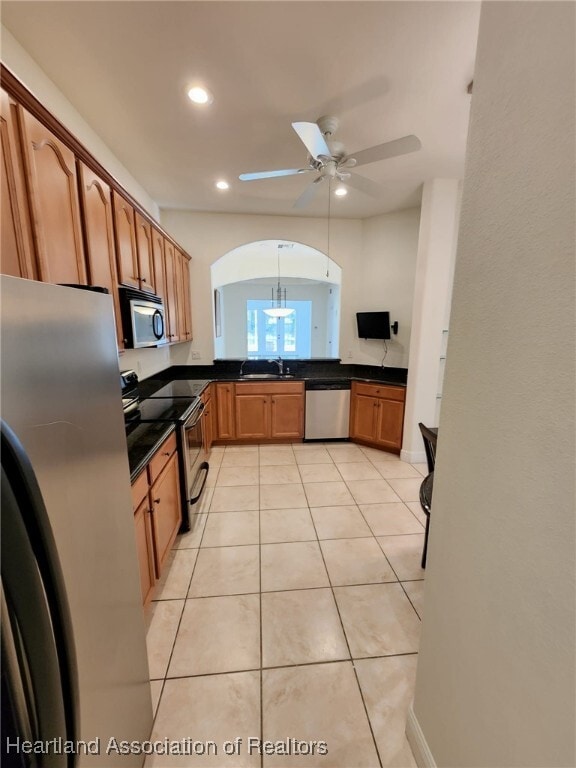 Foto del edificio - 5329 Surrey Ln