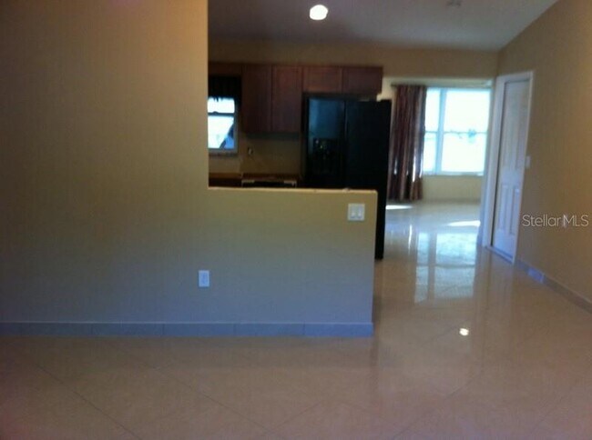 Building Photo - 3255 La Verne Ct
