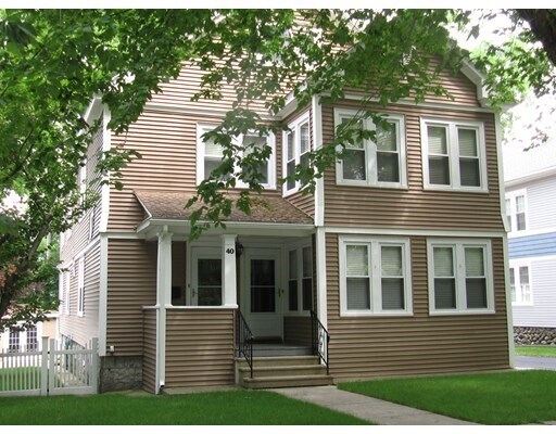 Foto del edificio - 40 Whitman Rd