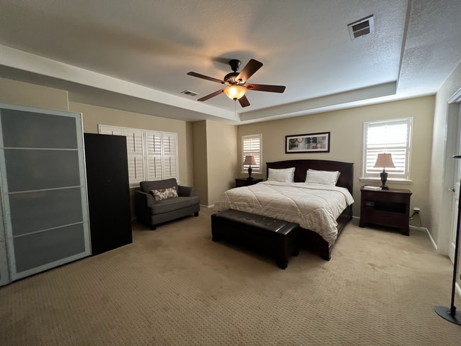 Building Photo - 12216 S Great Plain Way