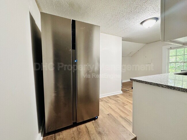 Foto del edificio - 2207 Bell St