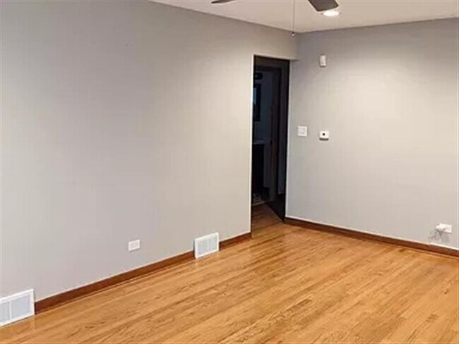 Building Photo - Relevant Homes