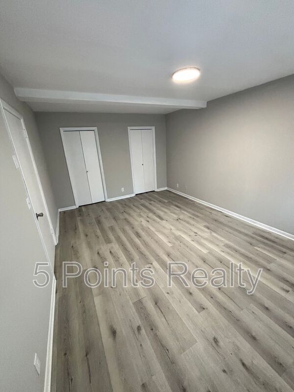 Foto del edificio - 550 Harding Pl