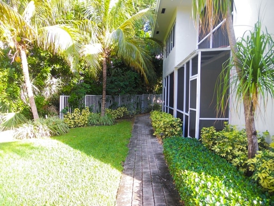 Building Photo - Isles at Pompano Beach
