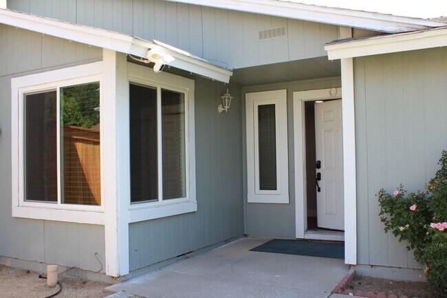 Building Photo - Make Shadow Lane Your Home!!
