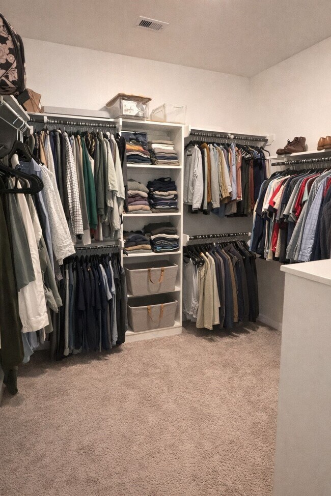 Building Photo - 4819 Bluestem Dr