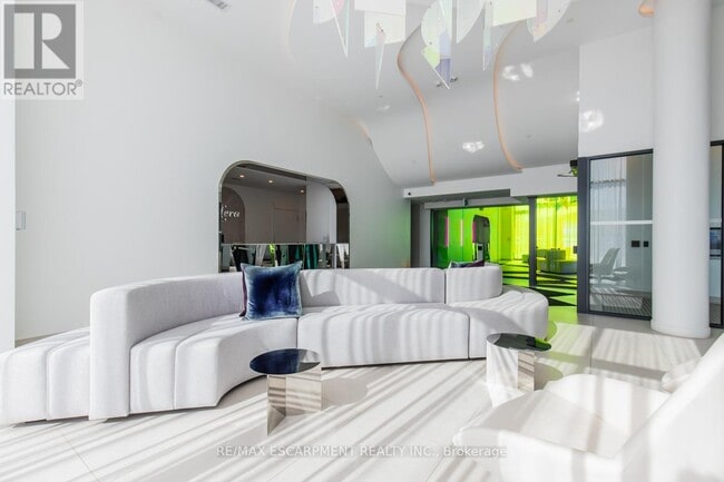 Building Photo - 3210 Dakota Cmn