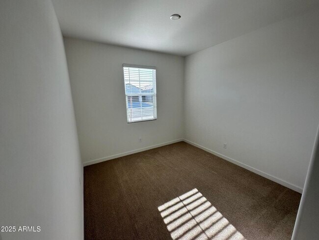 Building Photo - 1821 S 239th Dr