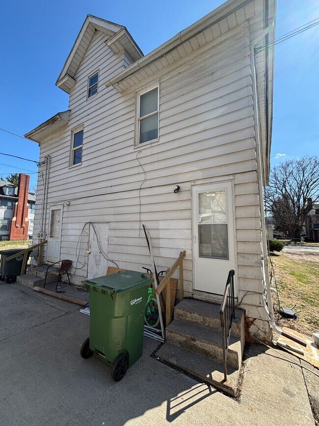 Foto del edificio - 227 Independence Ave