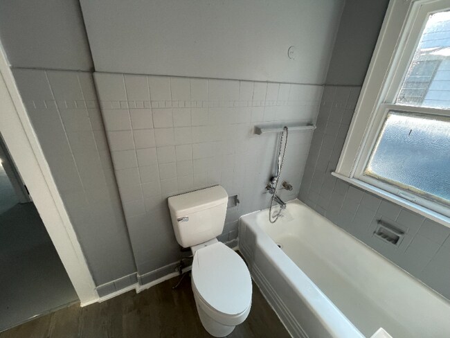 Foto del edificio - 1750 Urbana Rd