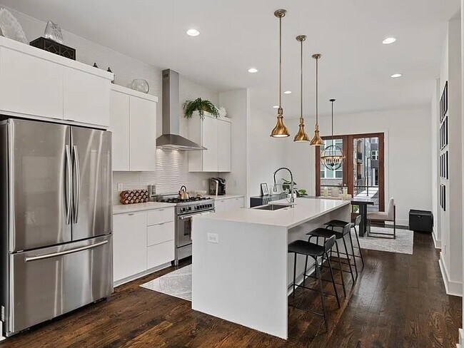 Foto del edificio - 818-813 13th Ave S