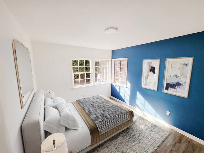 Building Photo - 1226 S Manhattan Pl