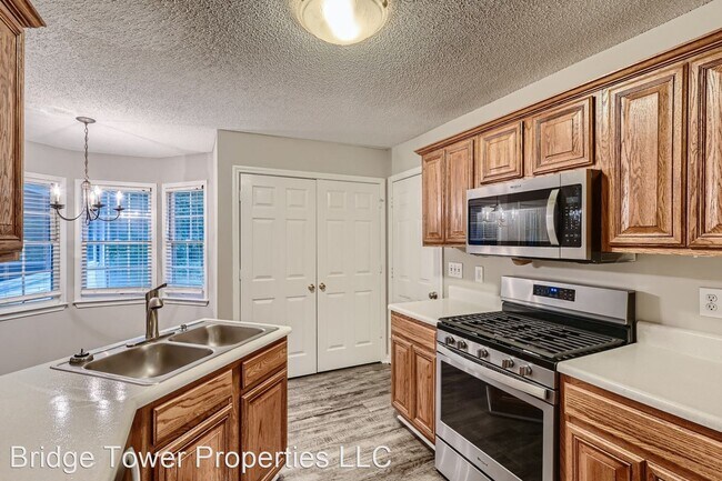 Building Photo - 3 br, 2.5 bath House - 162 Camden Woods Drive