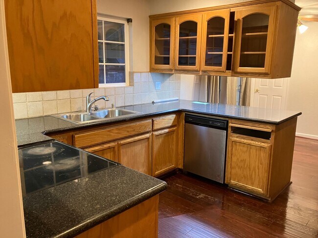 Foto del edificio - 3605 Swain Dr