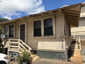 Building Photo - 3145 Harding Ave