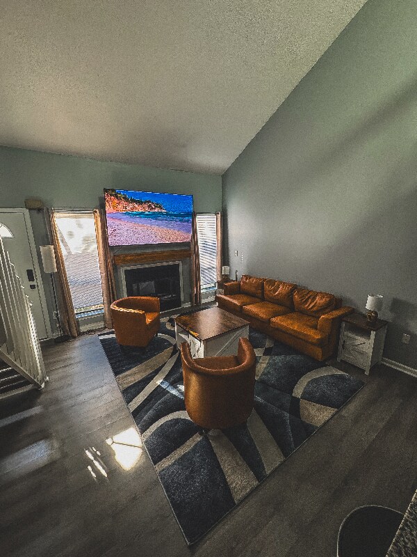 Primary Photo - 8576 Chesapeake Blvd