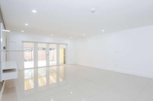 Foto del edificio - 7126 Ballantrae Ct