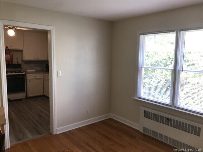 Foto del edificio - 722 Knapps Hwy