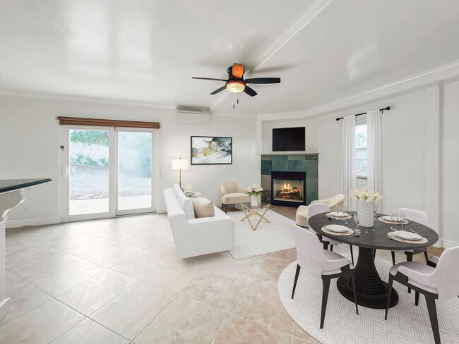 Foto del edificio - Adorable, Upgraded, 3 Bed/2 Bath duplex, F...