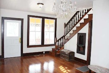 2 Blocks from the Seawall - East End -2200... - 2 Blocks from the Seawall - East End -2200...