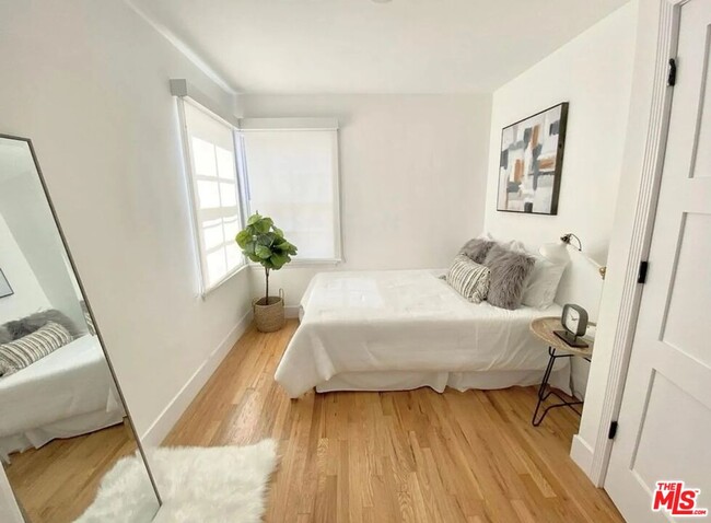 Foto del edificio - 1142 Princeton St