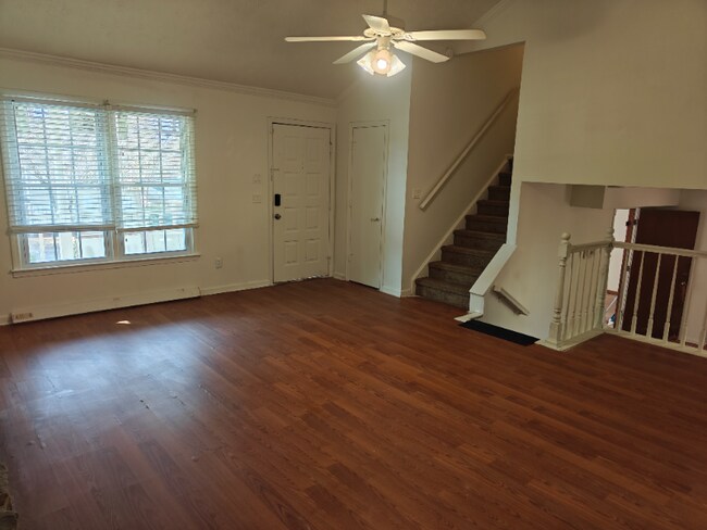 Foto del edificio - 1125 Memory Ln