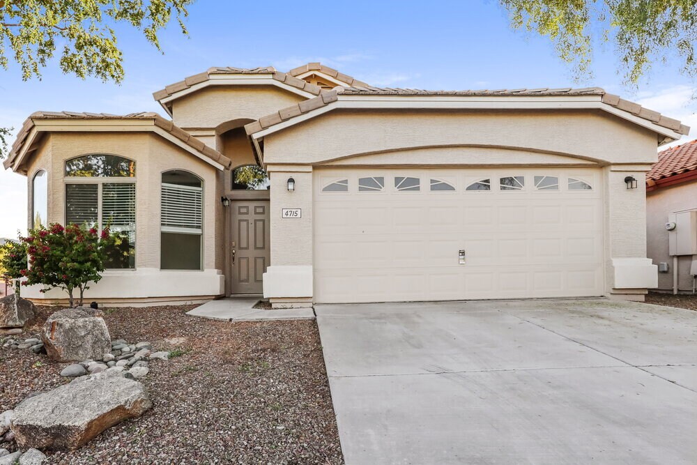 Foto principal - 4715 W Harwell Rd