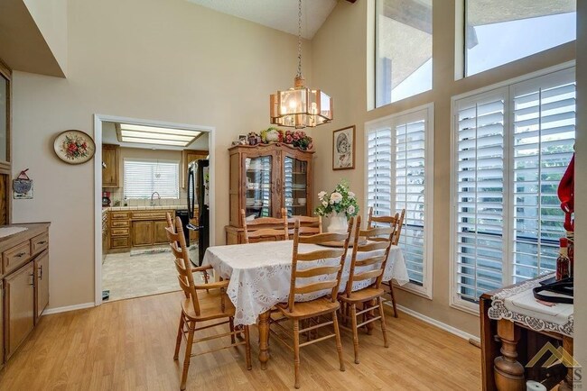 Foto del edificio - 4701 La Mirada Dr