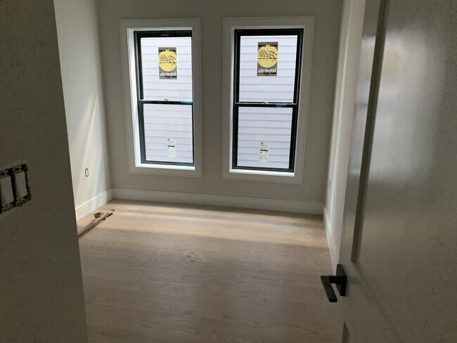 Foto del edificio - 292 Princeton St