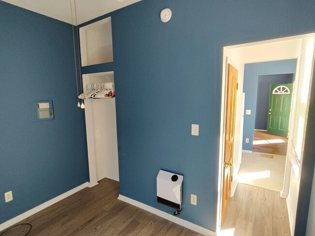 Foto del edificio - 104 S Tecumseh St