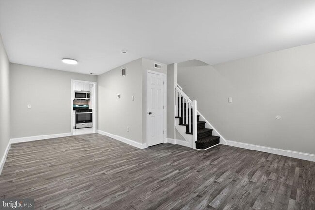 Building Photo - 5706 Mitchell Rd