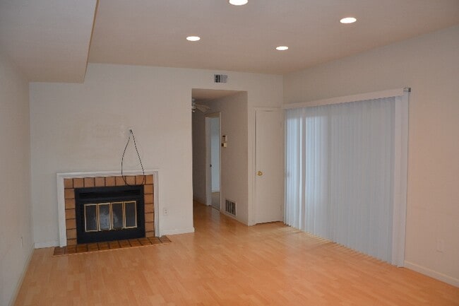 Photo - 1420 Foothill Meadows Ct Apartment