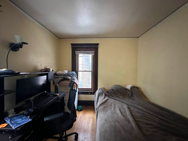 Building Photo - 407 Hamilton Pl