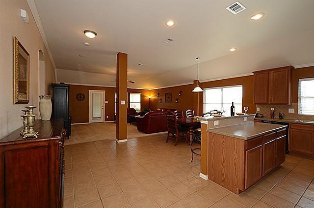 Building Photo - 1300 Pheasant Run Trail
