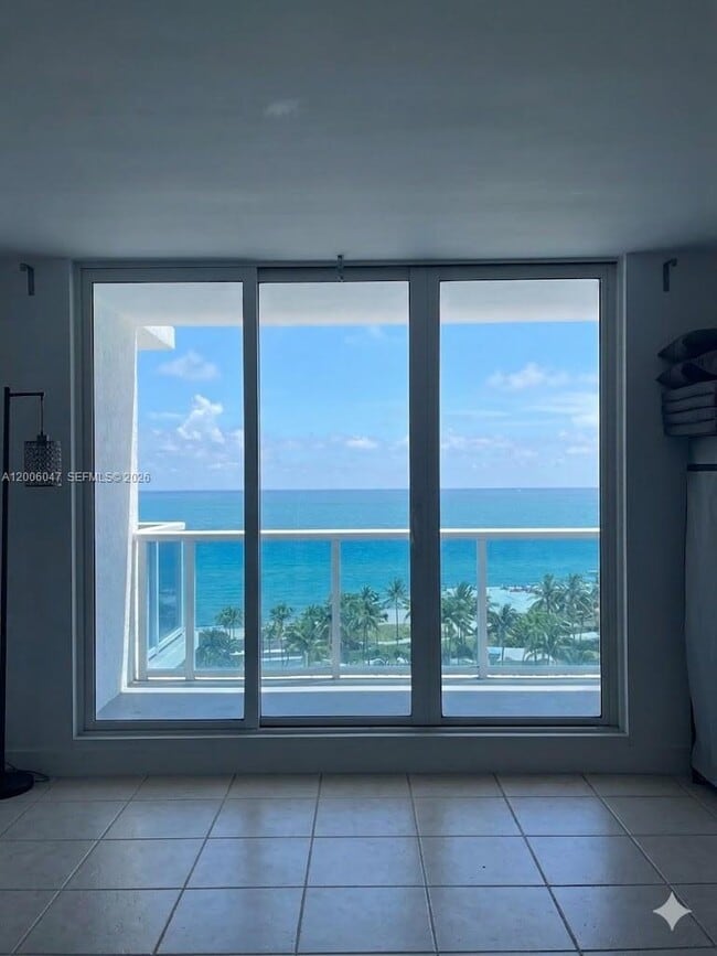 Building Photo - 2301 Collins Ave