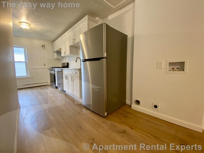 Photo - 66 Elm St Apartment