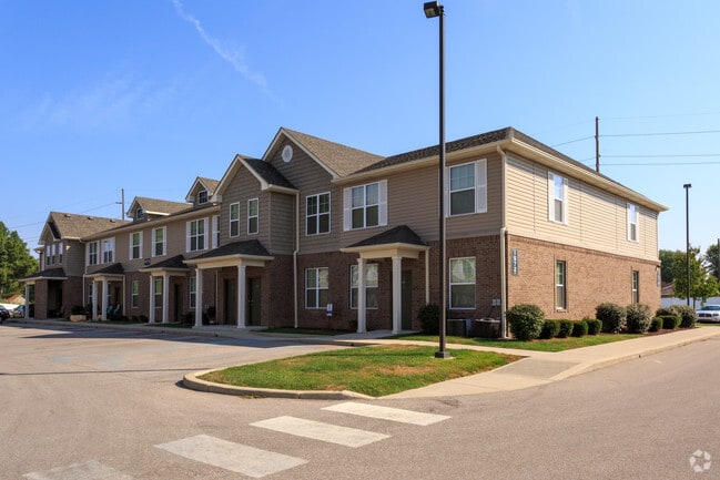 5700 madison apartments edgewood on madison indianapolis in apartments com