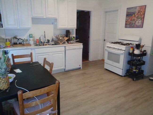 Foto del edificio - 73 Grove St