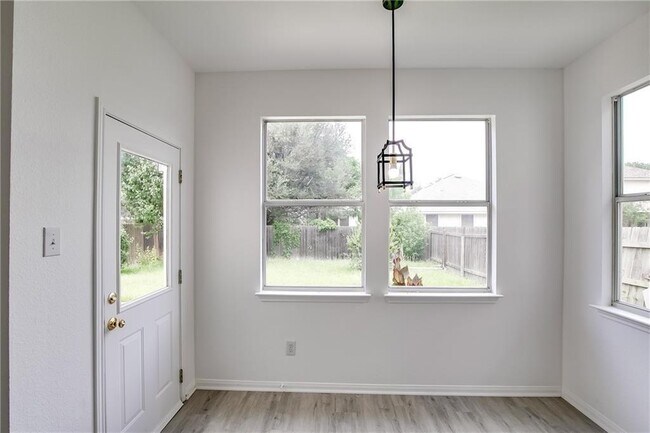 Foto del edificio - 3524 Bratton Ridge Crossing