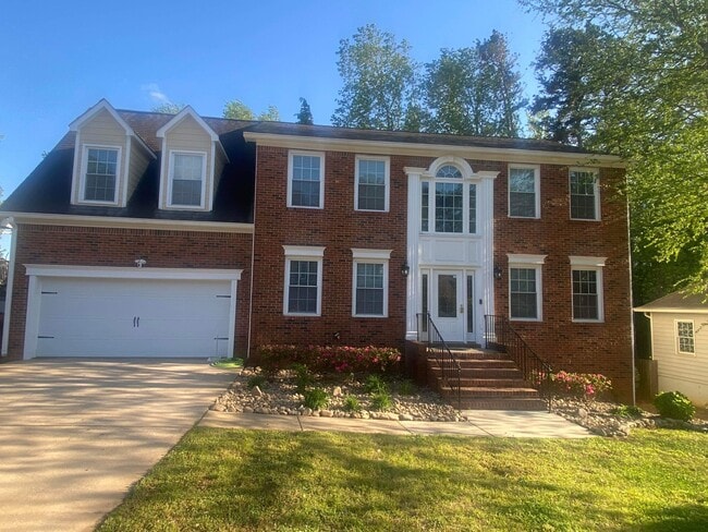 Building Photo - 1848 Stonebrook Way
