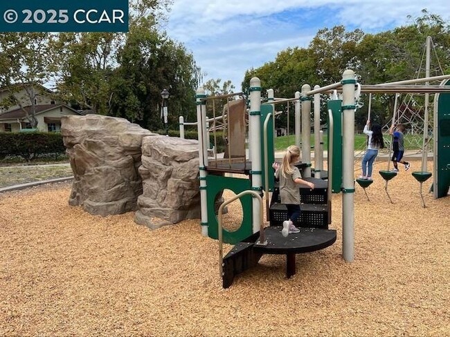 Photo - 2186 San Pablo Ave House