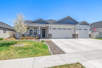 Building Photo - 18272 N Wild Goose Ave