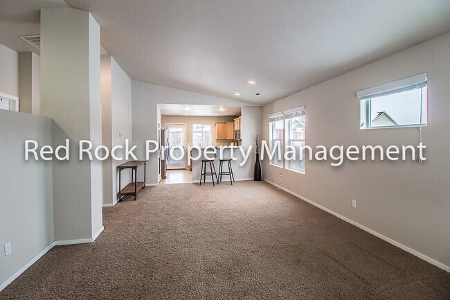 Building Photo - 5615 S Talon Peak Dr