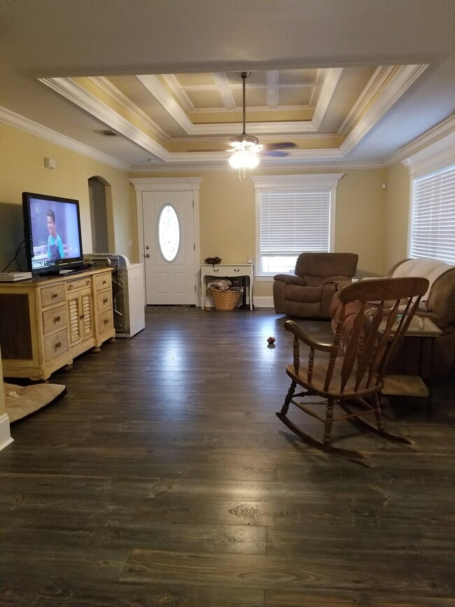 Photo - 48 Ruby Ln House