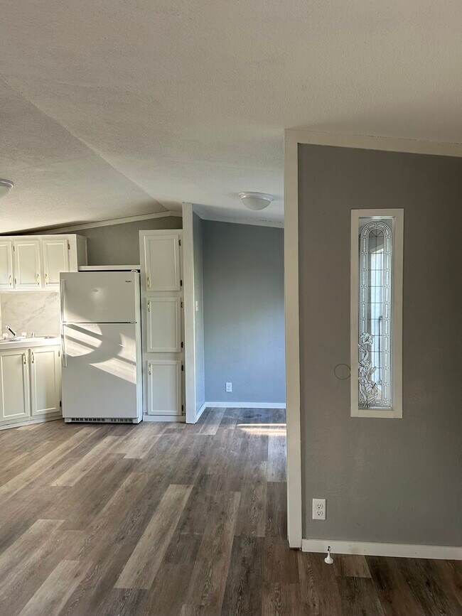 Foto del edificio - 656 County Rd 4614