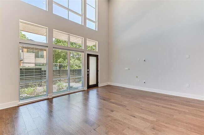 Building Photo - 4607 Longevity Dr