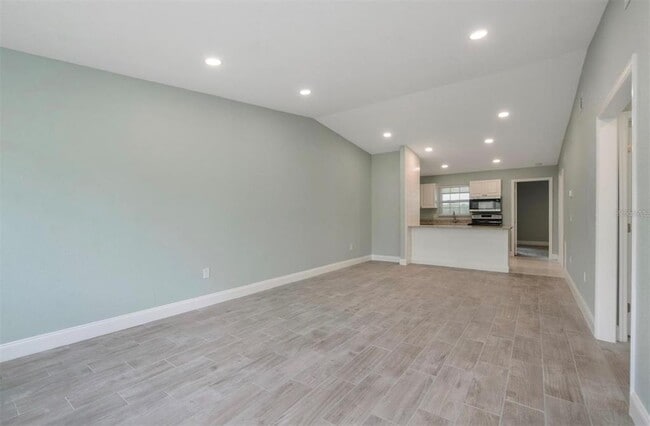 Building Photo - 1184 Woodman Way